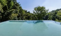 Zhuxi Qiaochong Resort Hotel - Infinity Pools