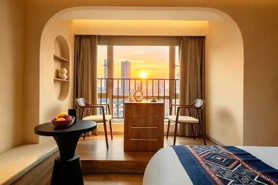 YUNSHUO · High Sky Private Soup Hotel (Huaguoyuan White House Songhua Road Metro Station) Hotels in 