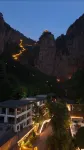 Wuhua Mountain Resort Homestay