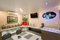 Allure Hotel & Suites - breakfast