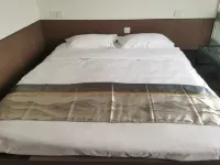 Minjiang Impression Homestay - parking