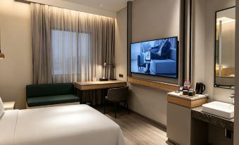 Homeinn Selected Hotel (Chifeng Railway Station Songshan Wanda Plaza)