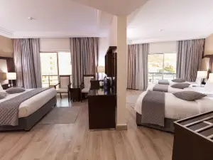 ペトラ ムーン ホテル