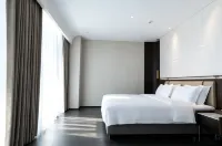 Funky Elegant Residence Hotel - New