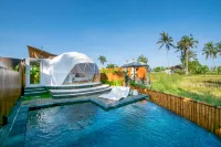 ทรียานา รีสอร์ท และ กลามปิ่ง - สระว่ายน้ำส่วนตัว