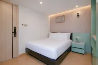 Y Hotel Ly Hong Thanh - balcony