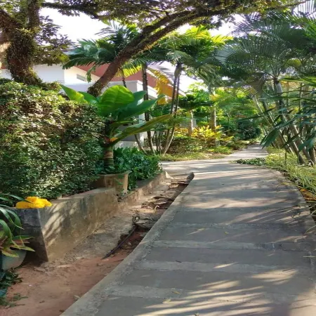 The Fong Krabi Resort Отели рядом с достопримечательностью «Стадион Краби»