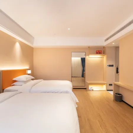 hengyangHuayunli Hotel (East Gate of Nanhua University)