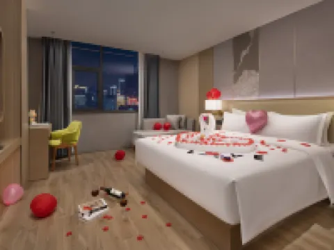 Shenzhen LATOYY HOTEL Hotel (Longyuan Subway Station) Hotel berhampiran Hehu Hakka Village