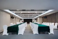 Jinhuang Premium Selected Hotel (Hengyang Nanhua Second Affiliated School City No.1 High School)