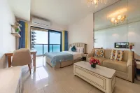 Qingxin Xiaoshe Seaview Apartment (Danzhou Haihuadao Branch)
