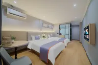 Junyi Hotel (Meizhou Baihuazhou Branch) Hotels in Meizhou