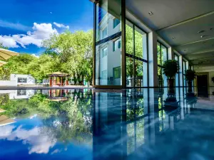 PENTSOK KANGSANG- HOTEL & RESORTS LHASA