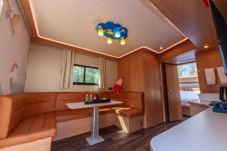 Jishou Aizhai Canyon Starry Sky Camping Base Отели рядом с достопримечательностью «Aizhai Wonders Tourist Area»