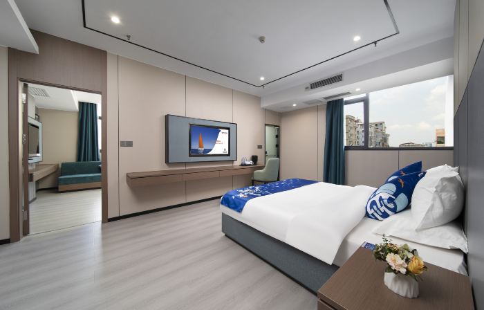 Yeste Hotel (Wuzhou Teng County Hedong Cultural Square)