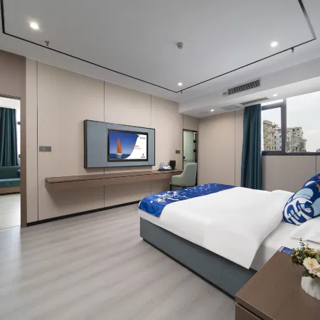 Yeste Hotel (Wuzhou Teng County Hedong Cultural Square)