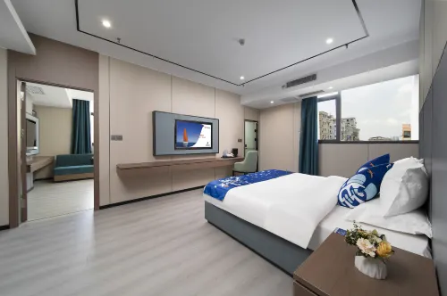 Yeste Hotel (Wuzhou Teng County Hedong Cultural Square) - Park Yeri