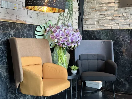 The Room Capsule Hotel Отели рядом с достопримечательностью «Euhabitat»