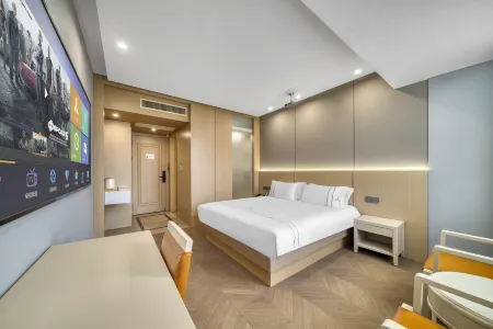 FREEMIND HOTEL Отели рядом со станцией Huzhou Railway Station