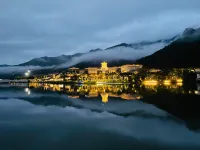 Youth Hotel - con vistas a la montaña