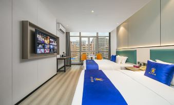 Super 8 Hotel