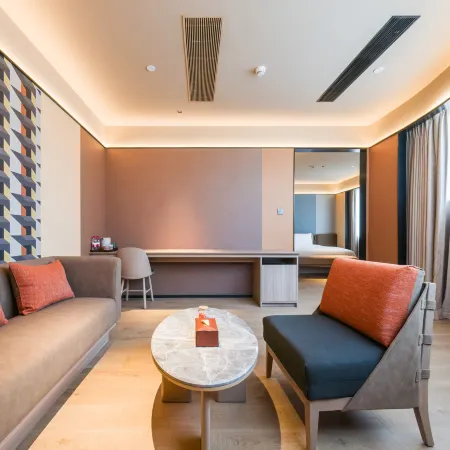 Orange Hotel (Fuzhou Yantaishan Sancha Street Subway Station) Отели рядом с достопримечательностью «Фуцзянский Университет-Приспанные Начальные Школы»