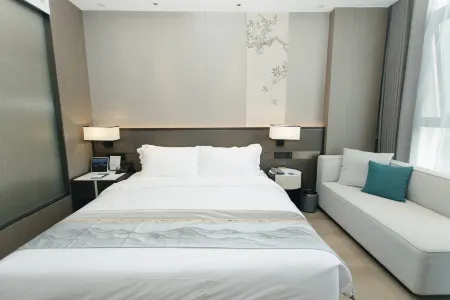 Huangchuan Jingui Hotel