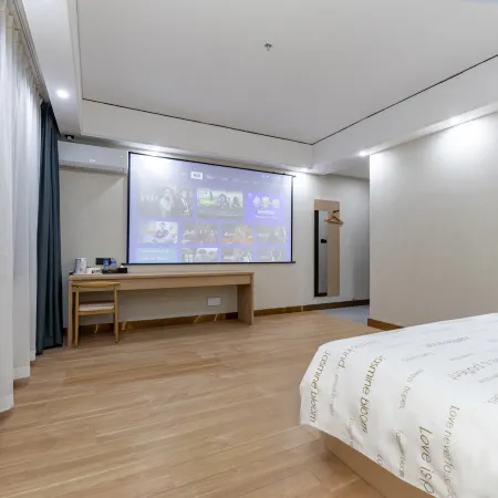 Yunji Hotel