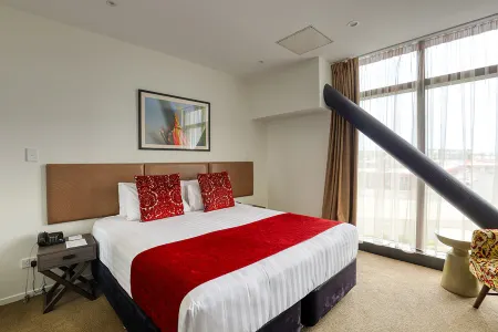 Ramada Suites by Wyndham Auckland Manukau Pacific Centre Отели рядом с достопримечательностью «Окленд Ботаник Гарденс»
