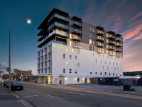 Wyndham Garden Christchurch Kilmore Street Hotels near Mount Pleasant
