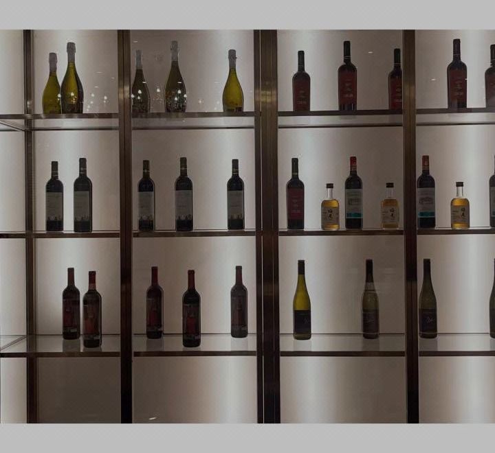 Rezen Retreat Four Seasons Manju Hotel