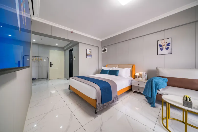 HEYSTON Executive Apartment (Zhongshanbei Station Xingzhong Plaza)