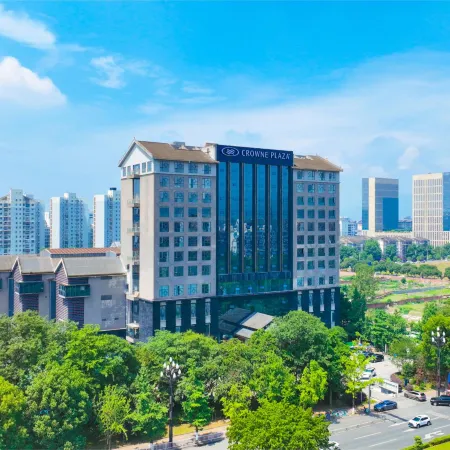 Crowne Plaza DUJIANGYAN by IHG
