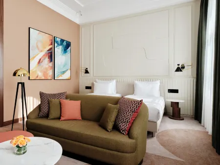 Crowne Plaza Tashkent