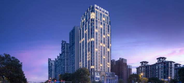 Galaxy Holiday Hotel (Ningxiang Jinzhou Avenue No.1 Middle School) Hotel di Ningyuan