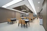 Wanda Yuehua Hotel Taiyuan South Railway Station