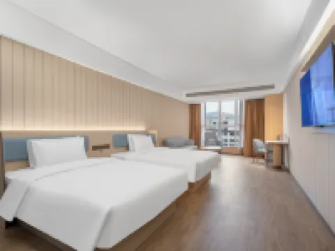 HanTing Hotel (Fuquan Railway Station) Hotels in Fuquan