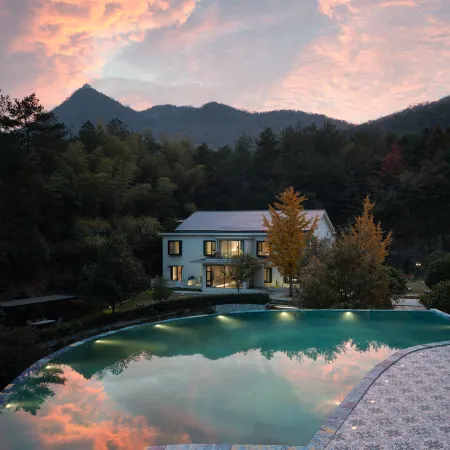 SJXZ • Mountain Beauty Hotel