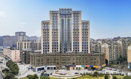 Lavande Hotel (Dujiangyan Rongchuang Amusement Park Panda Valley Branch)