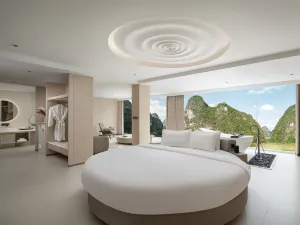 Miao Zai Shan Ye resort hotel (Yangshuo Yulong River Qian Gu Qing Branch)