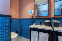 The Editory Riverside Santa Apolónia Hotel