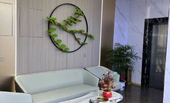 Chengdu Hexing Qingju Hotel (Pixian Hongguang Xihua University)