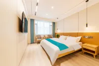 Wei Pan · Mountain River Mail Moon · Garden View Resort (Wuyuan Culture Square Store) - 3 stjerner
