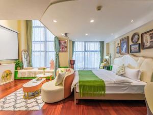 Hangzhou companion travel Hotel