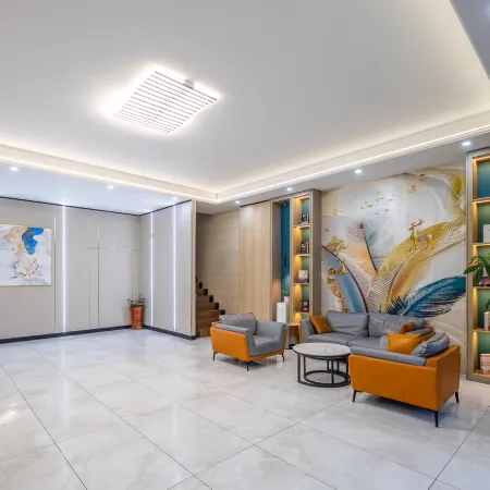 Xiangqing Qi'an Smart Hotel (Tunchang Central Commercial Plaza)