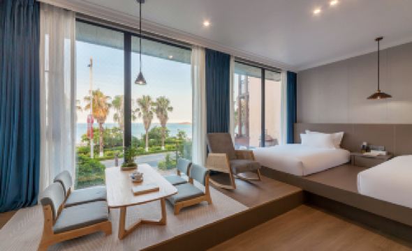 Bolan coffee resort on Meizhou Lsland