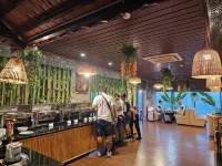 Kawasaki Noi Bai Airport Hotel