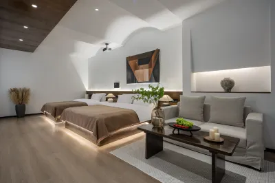 Shangri-La Xinjiuyi Homestay