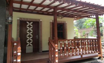 Anang Bed & Breakfast Syariah by Ndalem Beong