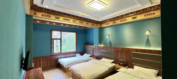 BAN DA HOTEL Hotels in Dege